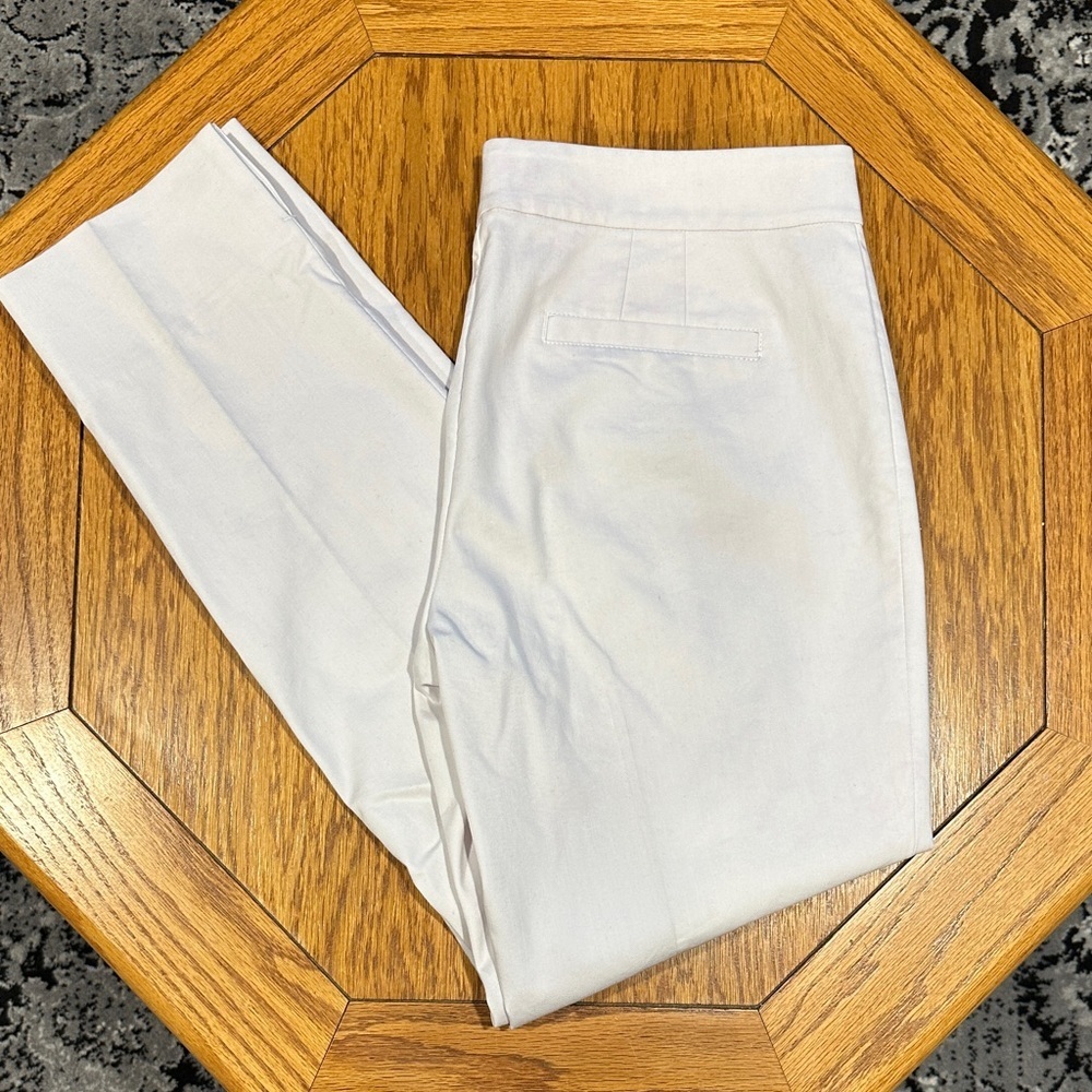 *TORY BURCH* White Cropped Pants Size 4